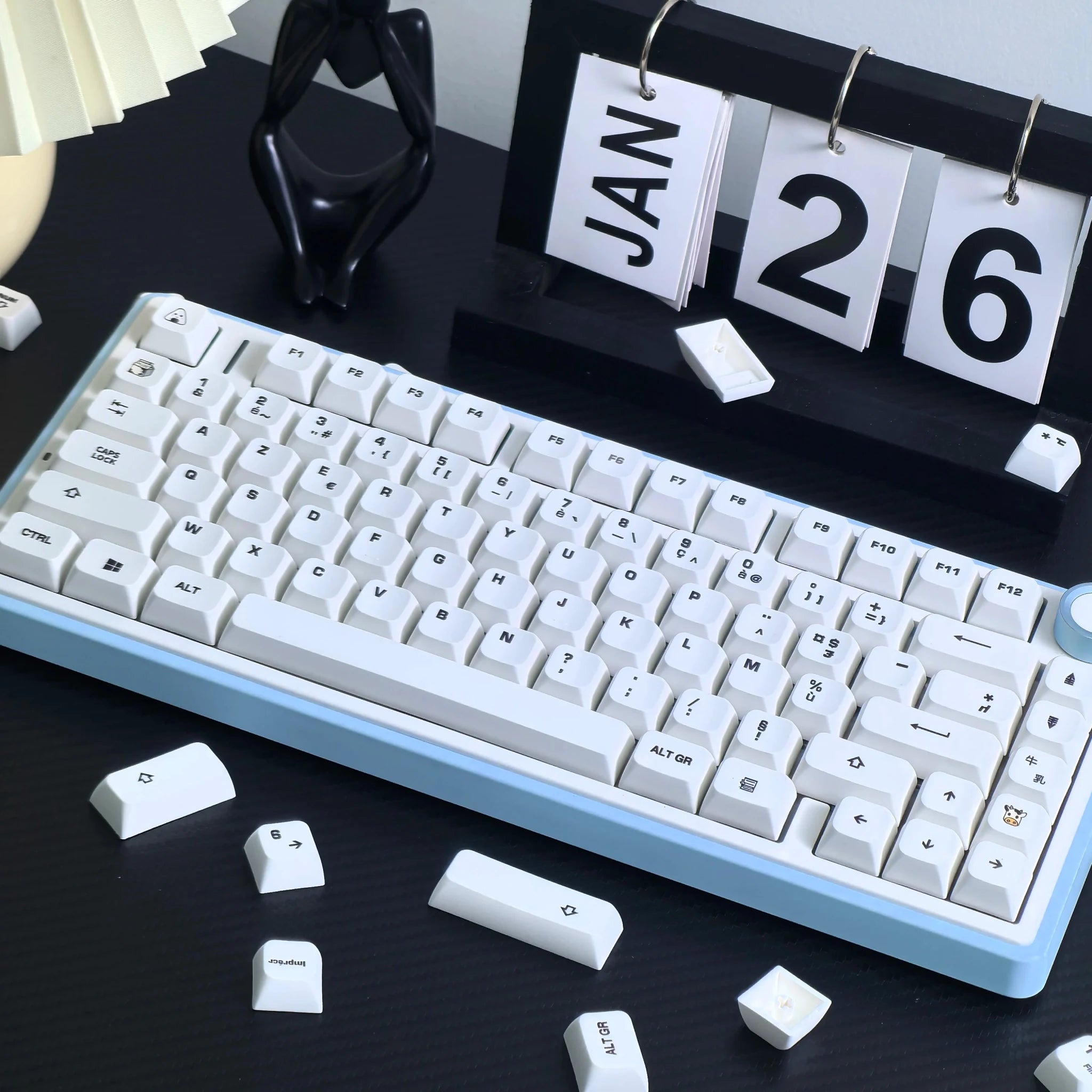 SET DE TOUCHES AZERTY | COW WHITE - AREA 404